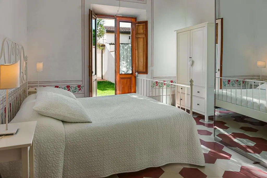 Villino Ermione Hotel Marina Di Pisa 3*,