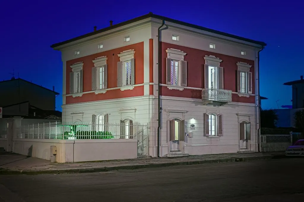 *** Guest house Villino Ermione Hotel Marina Di Pisa Italy