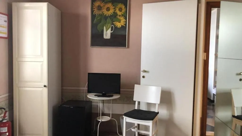 Villino Ermione Hotel Marina Di Pisa Guest house