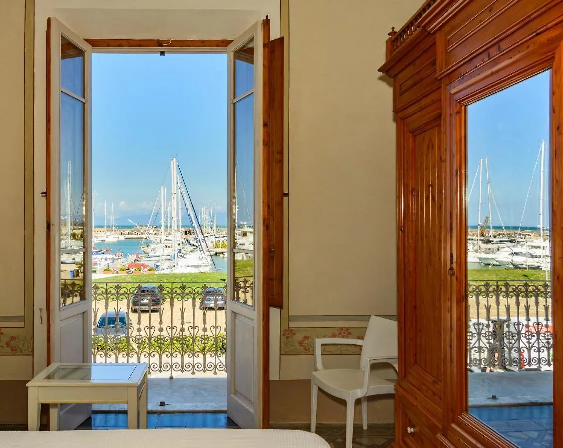 Villino Ermione Hotel Marina Di Pisa Italy