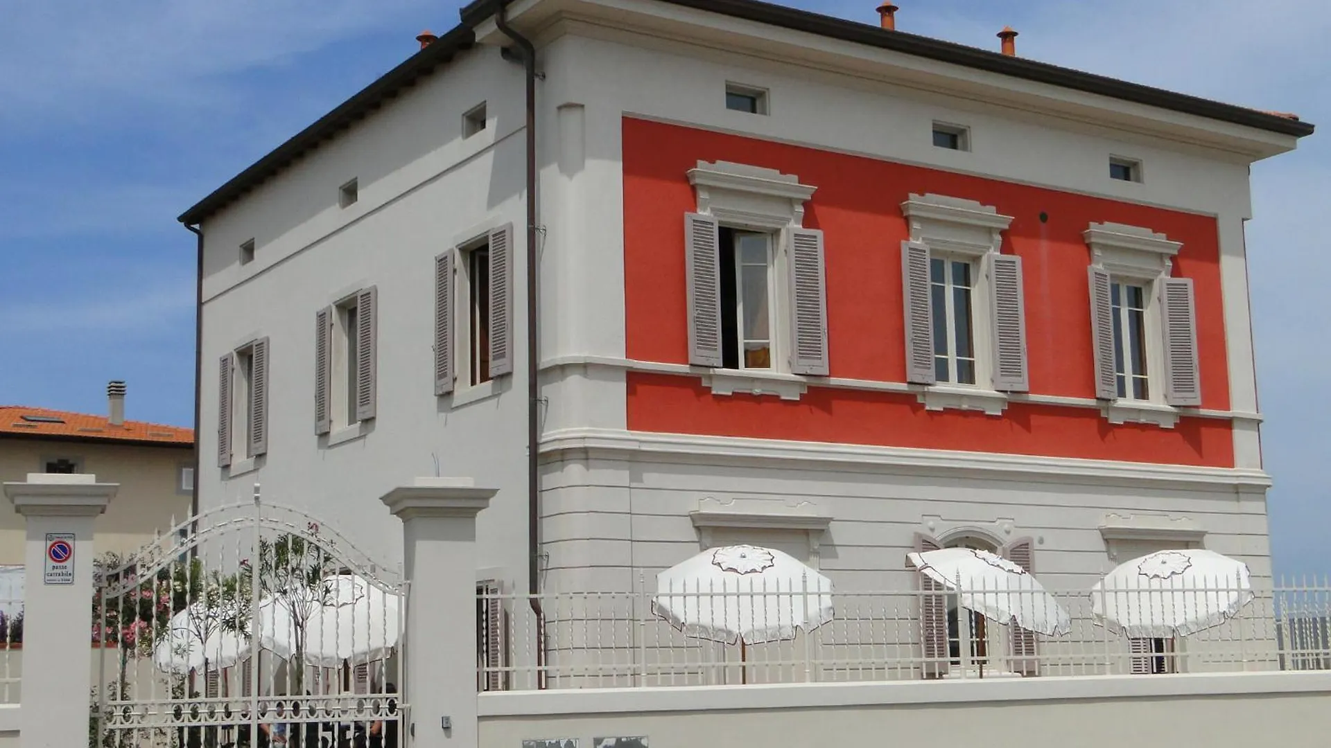 Villino Ermione Hotel Marina Di Pisa Italy