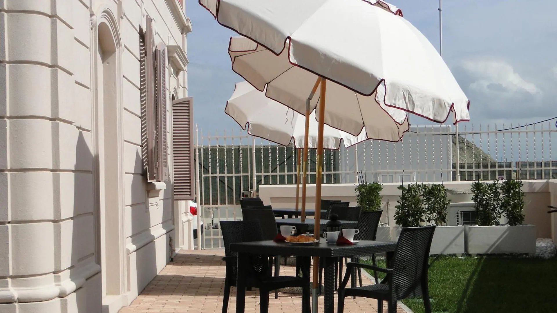 Villino Ermione Hotel Marina Di Pisa 3*,  Italy