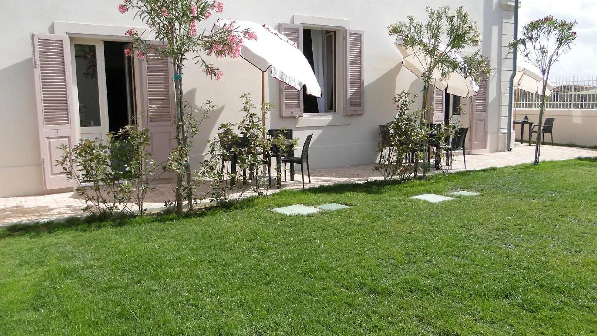 Villino Ermione Hotel Marina Di Pisa Guest house