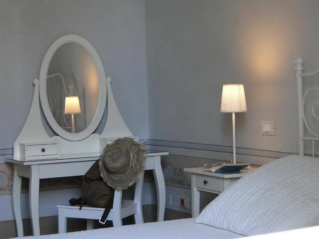 Villino Ermione Hotel Marina Di Pisa 3*,  Italy