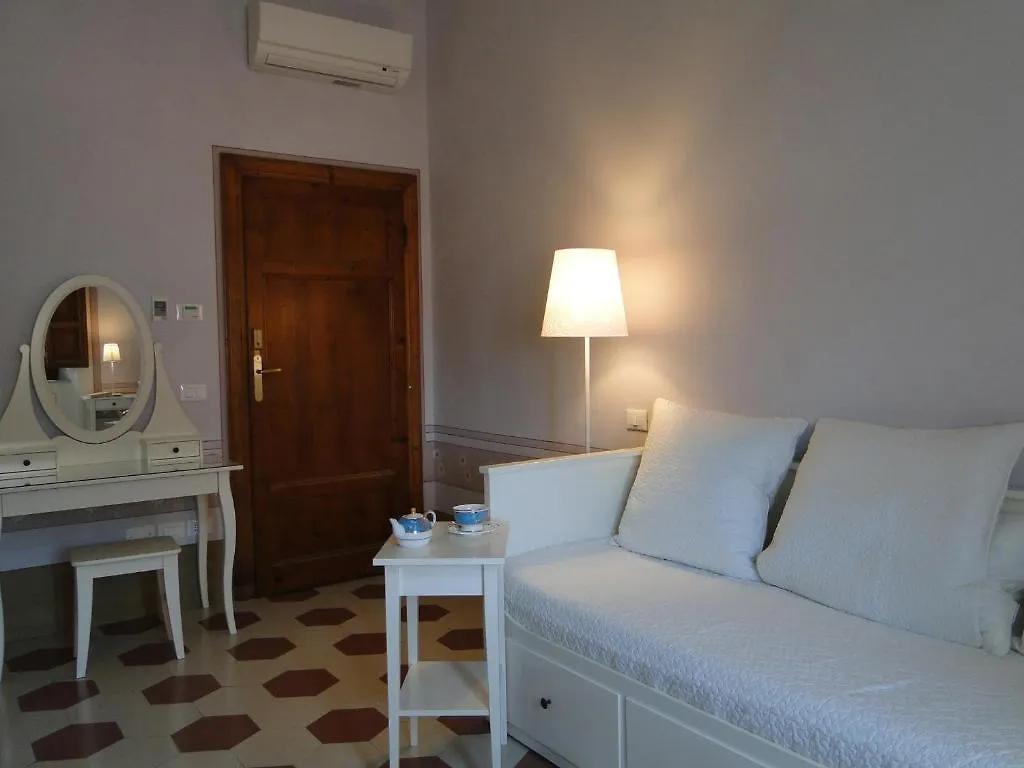 Villino Ermione Hotel Marina Di Pisa Guest house